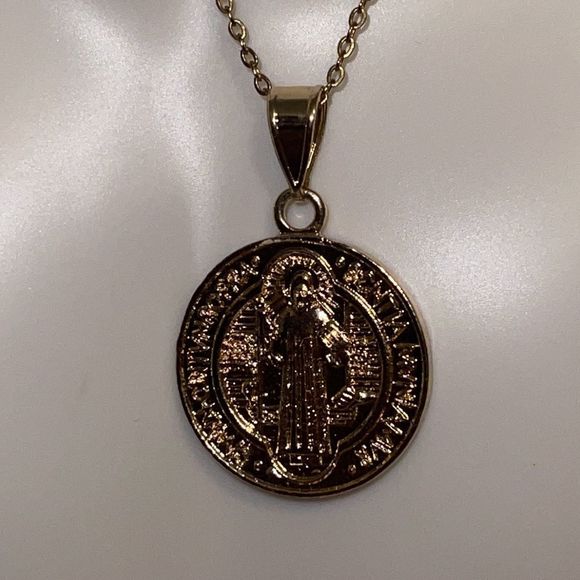 ❤️sold❤️Saint Benedict Necklace. Size 18” - Picture 3 of 4